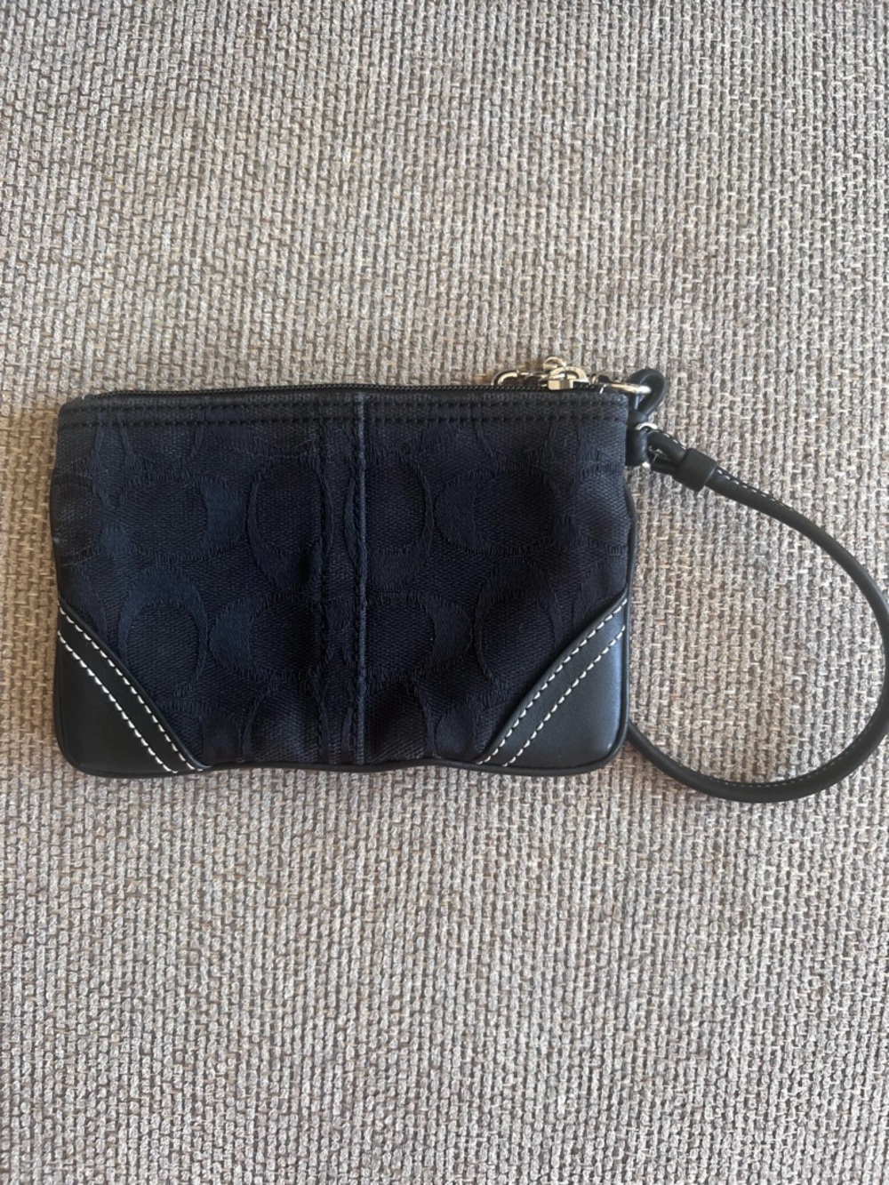 Coach 90s signature wristlet